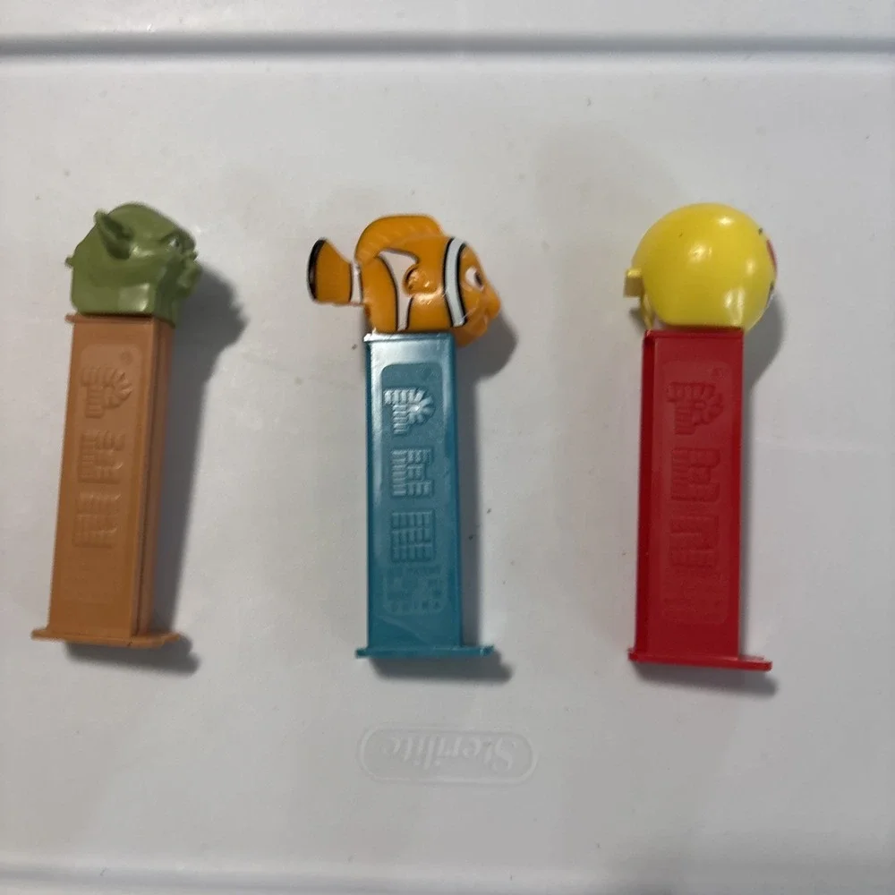 Pez Dispenser Lot 3 Disney Nemo Star Wars Yoda And Smiley